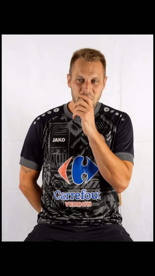 “Si elle part bien, coup du pied, il va pas la chercher” — Message reçu 5/5 pour notre Gautier ⚽️💥
